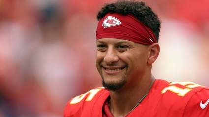 Patrick Mahomes Sends Heartwarming Private Message to Grieving Chiefs Media Member