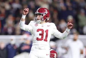 Alabama v Auburn