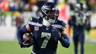 Seahawks Face Looming Contract Decision on Super Bowl Hero Following NFL Opener