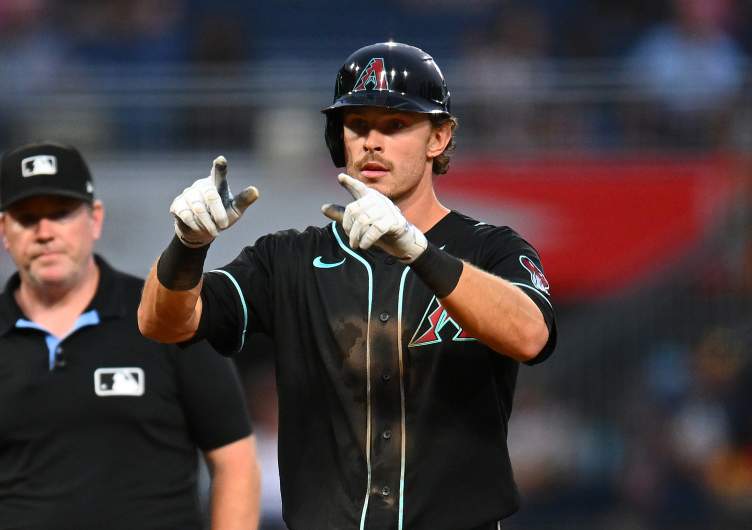 Arizona Diamondbacks v Pittsburgh Pirates