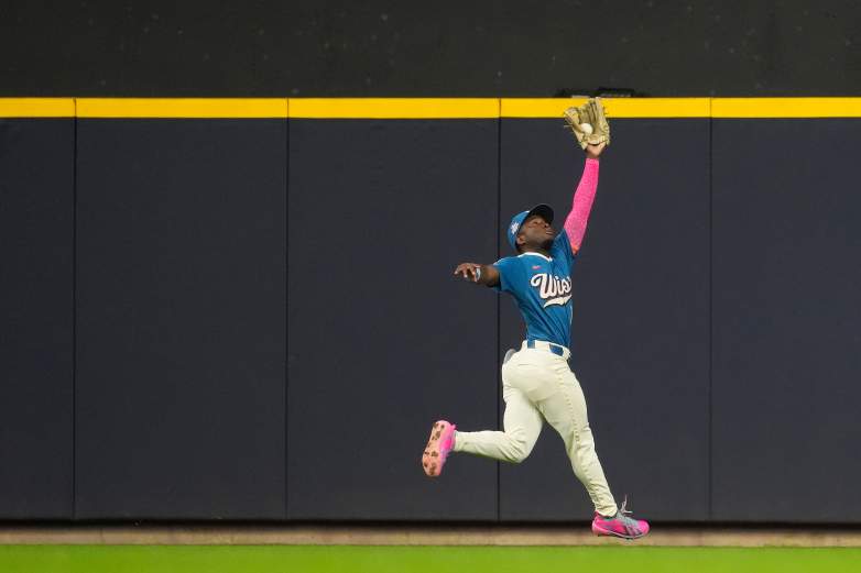 Atlanta Braves v Milwaukee Brewers