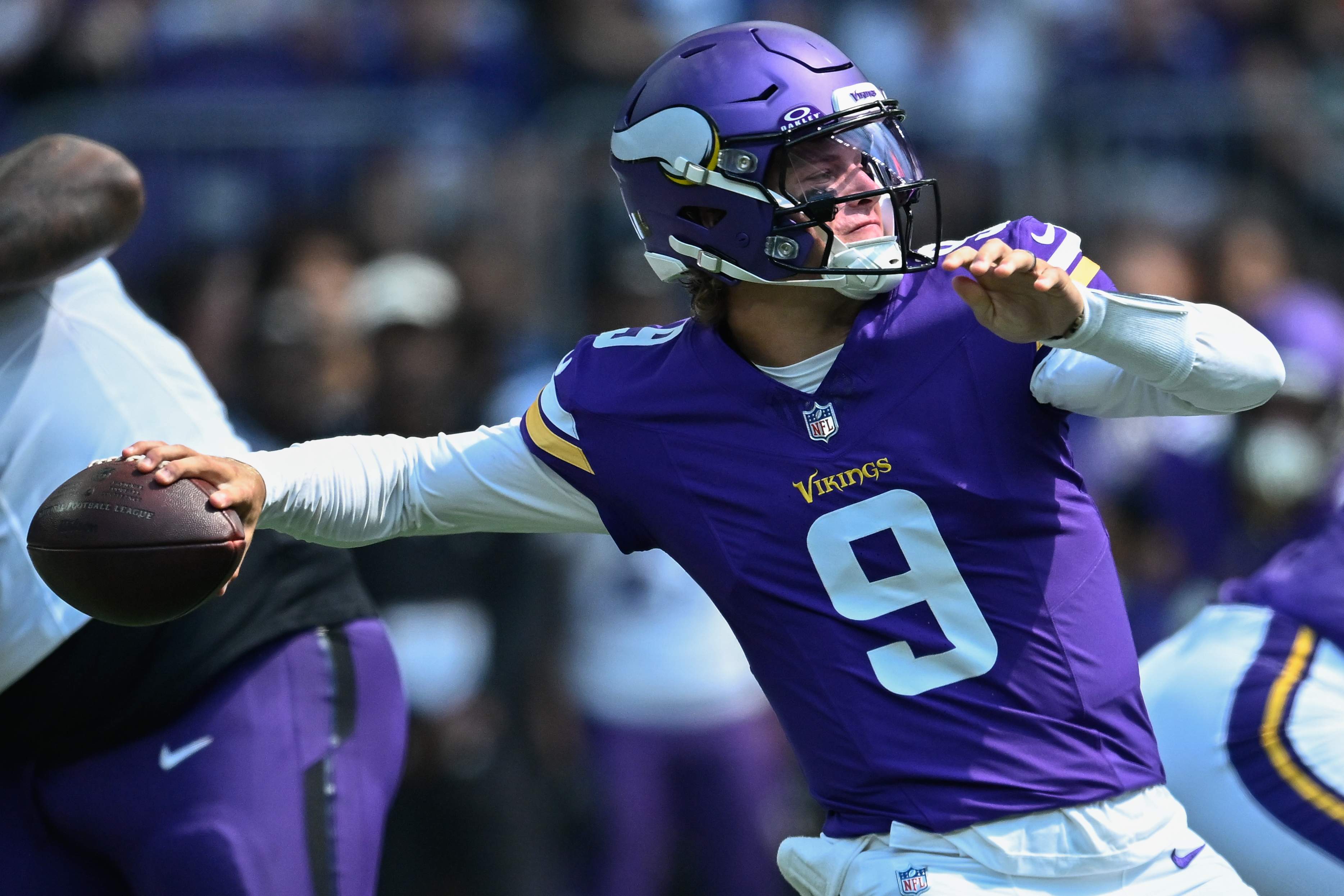 Vikings QB J. J. McCarthy Gets Major News During Packers Game