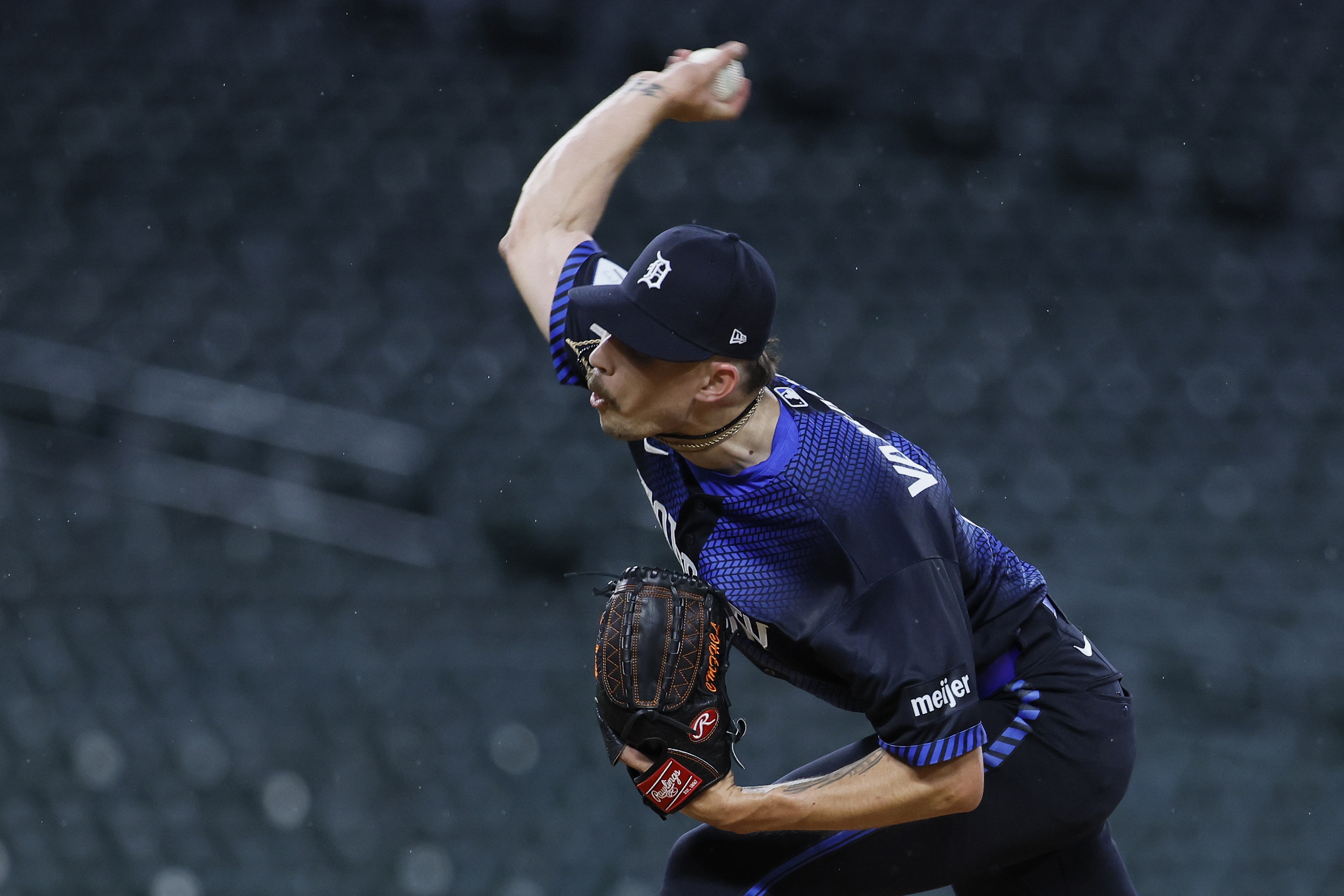 Former Detroit Tigers Pitcher Suddenly Let Go by Atlanta Braves