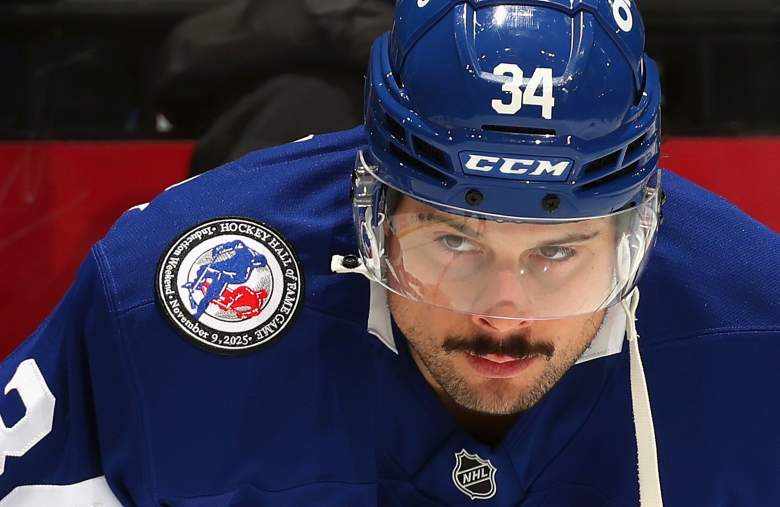Carolina Hurricanes v Toronto Maple Leafs