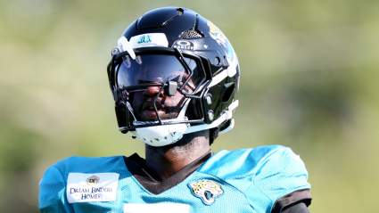 Patriots Urged to Trade for 1,200-Yard Pro Bowler After A.J. Brown Injury