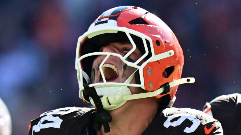 Mason Graham of the Cleveland Browns was injured against the Steelers.
