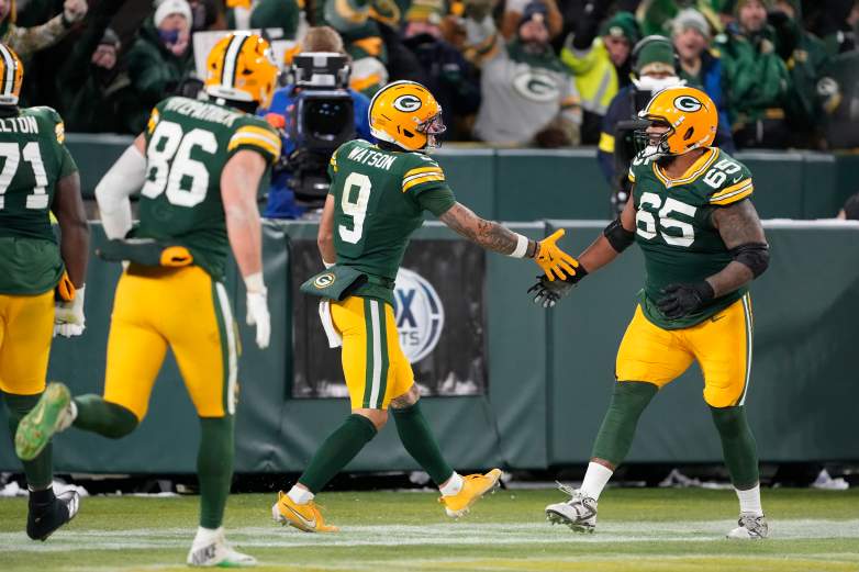 Chicago Bears v Green Bay Packers - NFL 2025