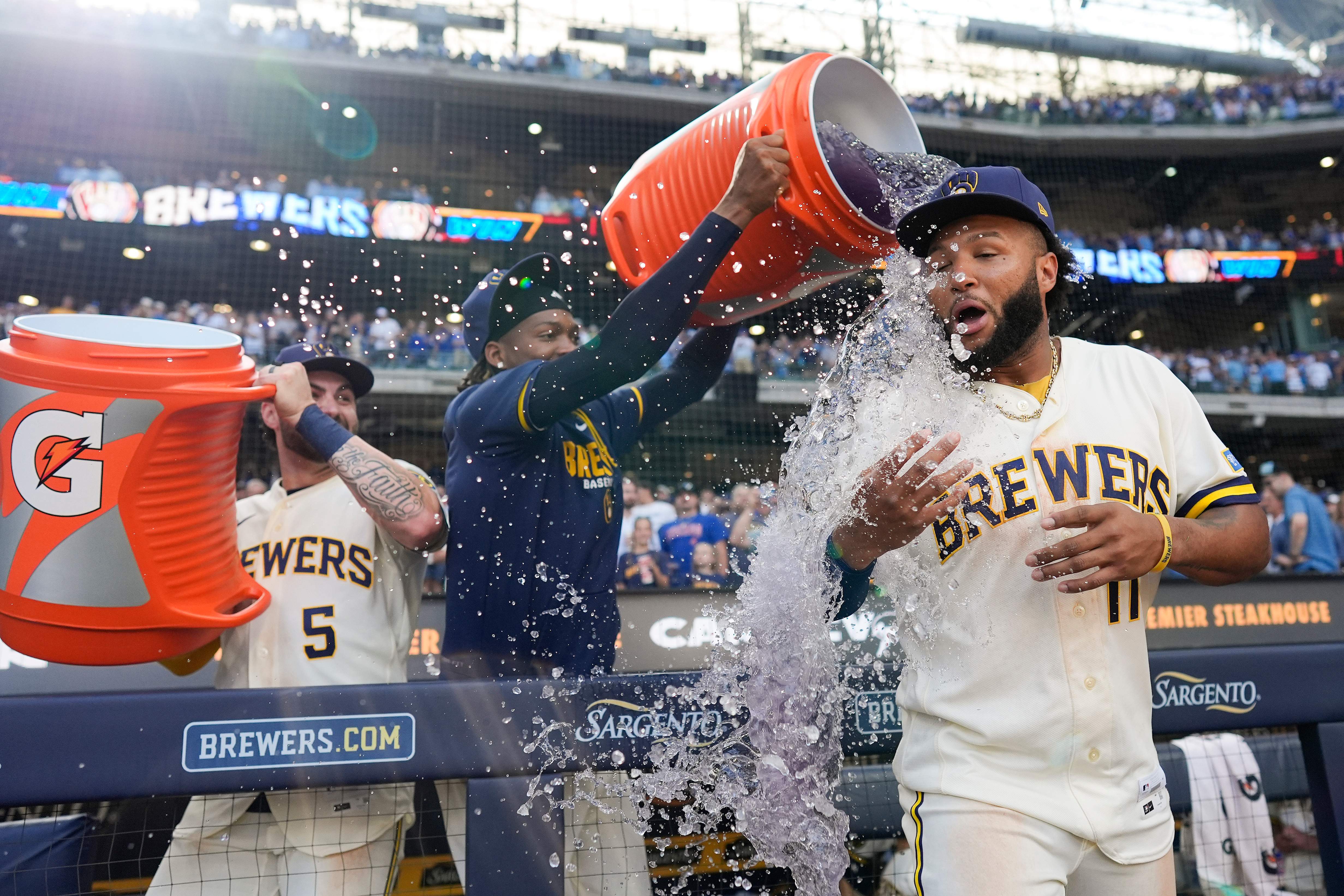 Chicago Cubs v Milwaukee Brewers
