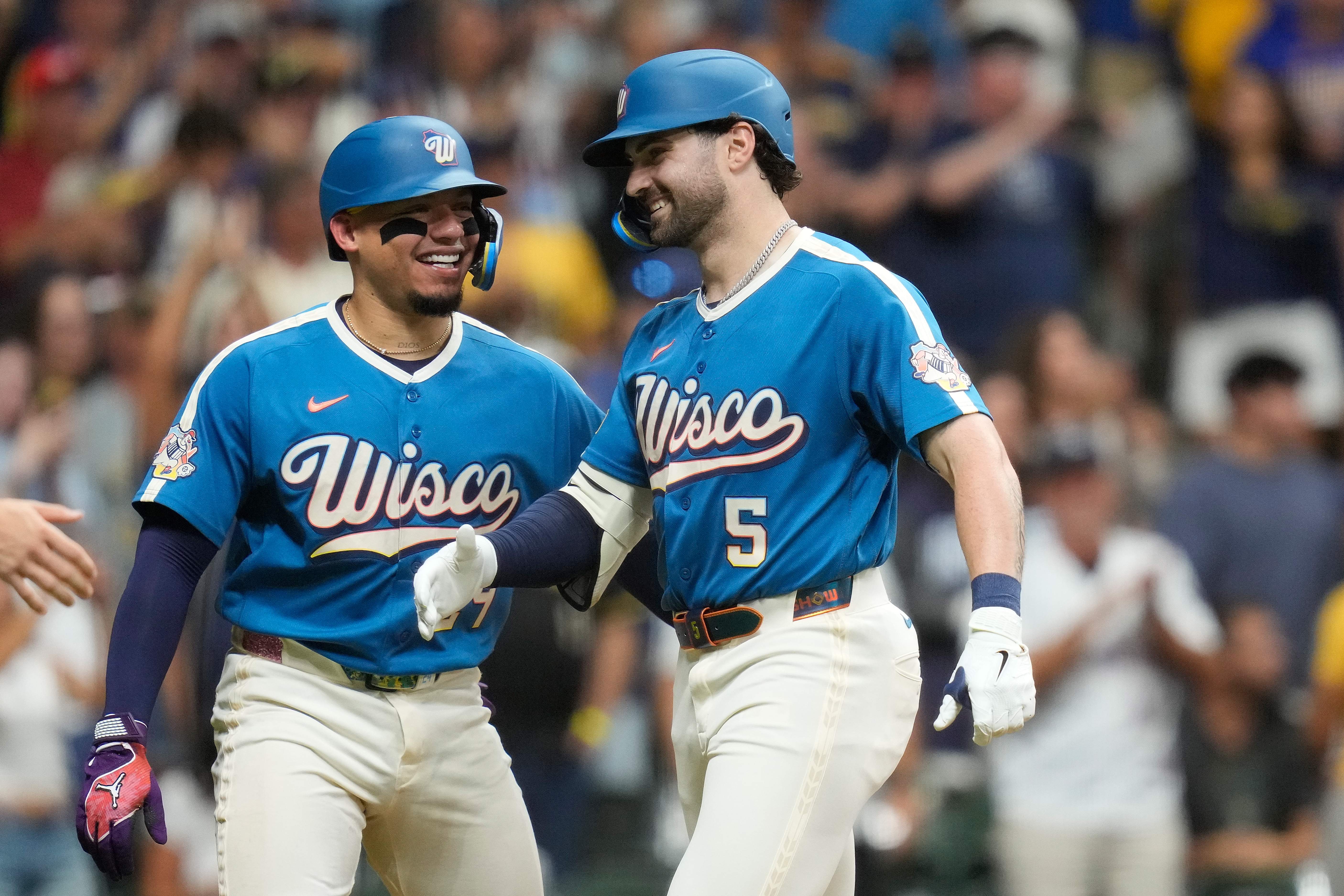 Cincinnati Reds v Milwaukee Brewers