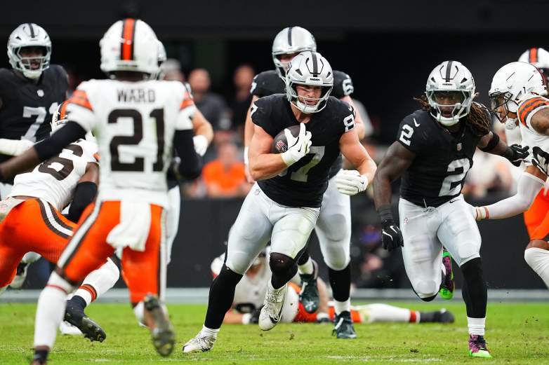 Cleveland Browns v Las Vegas Raiders