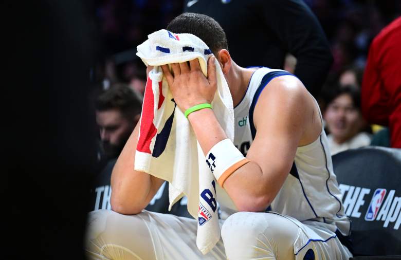 Dallas Mavericks v Los Angeles Lakers