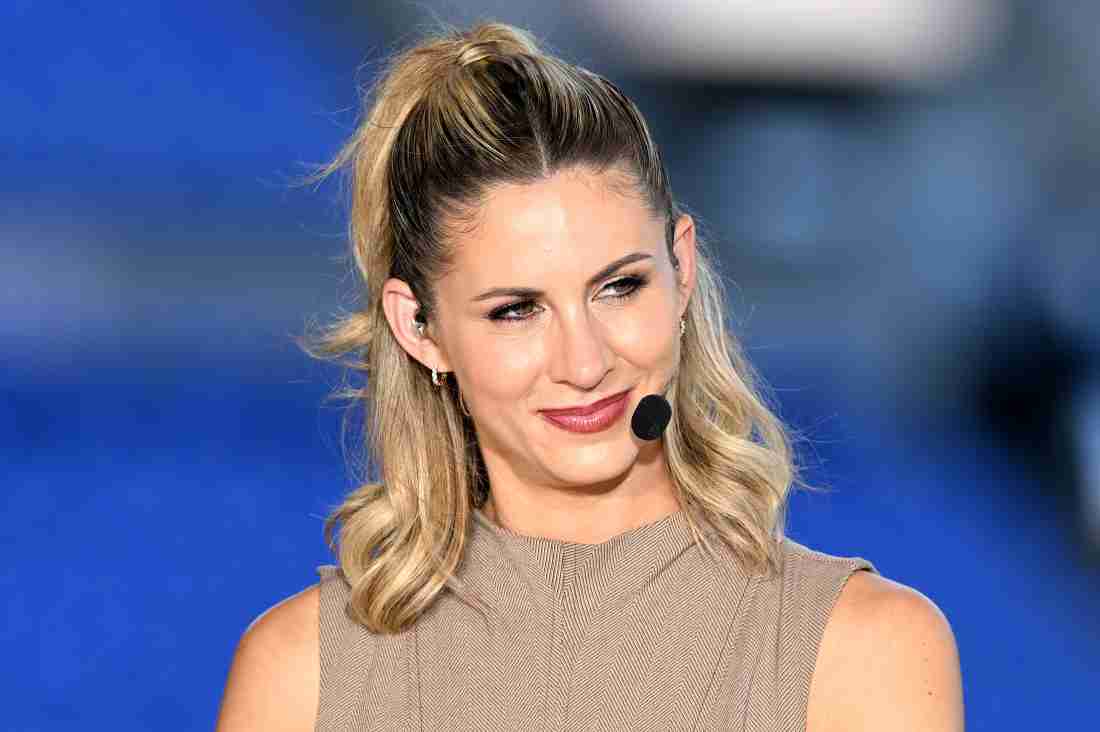 Texas HC Steve Sarkisian Stuns Laura Rutledge With Awkward 'Interview'