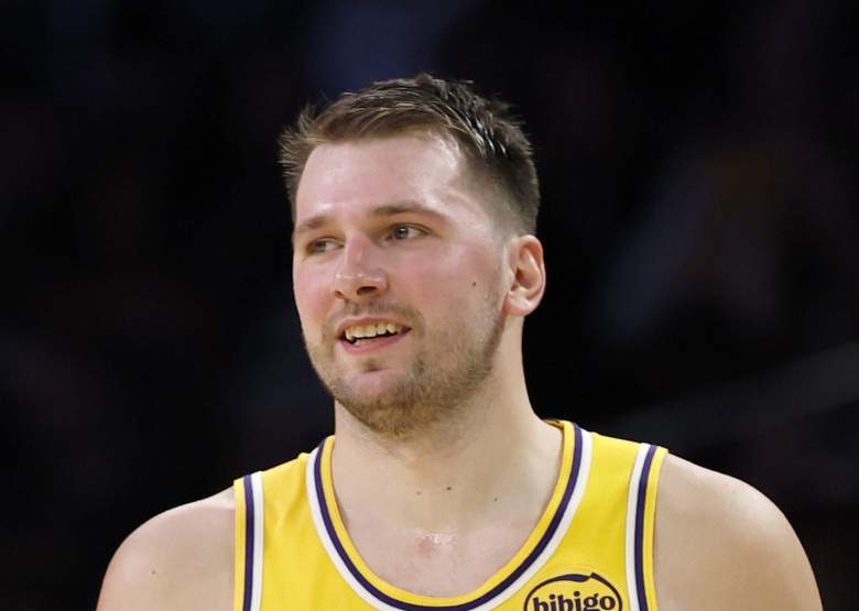 Golden State Warriors v Los Angeles Lakers