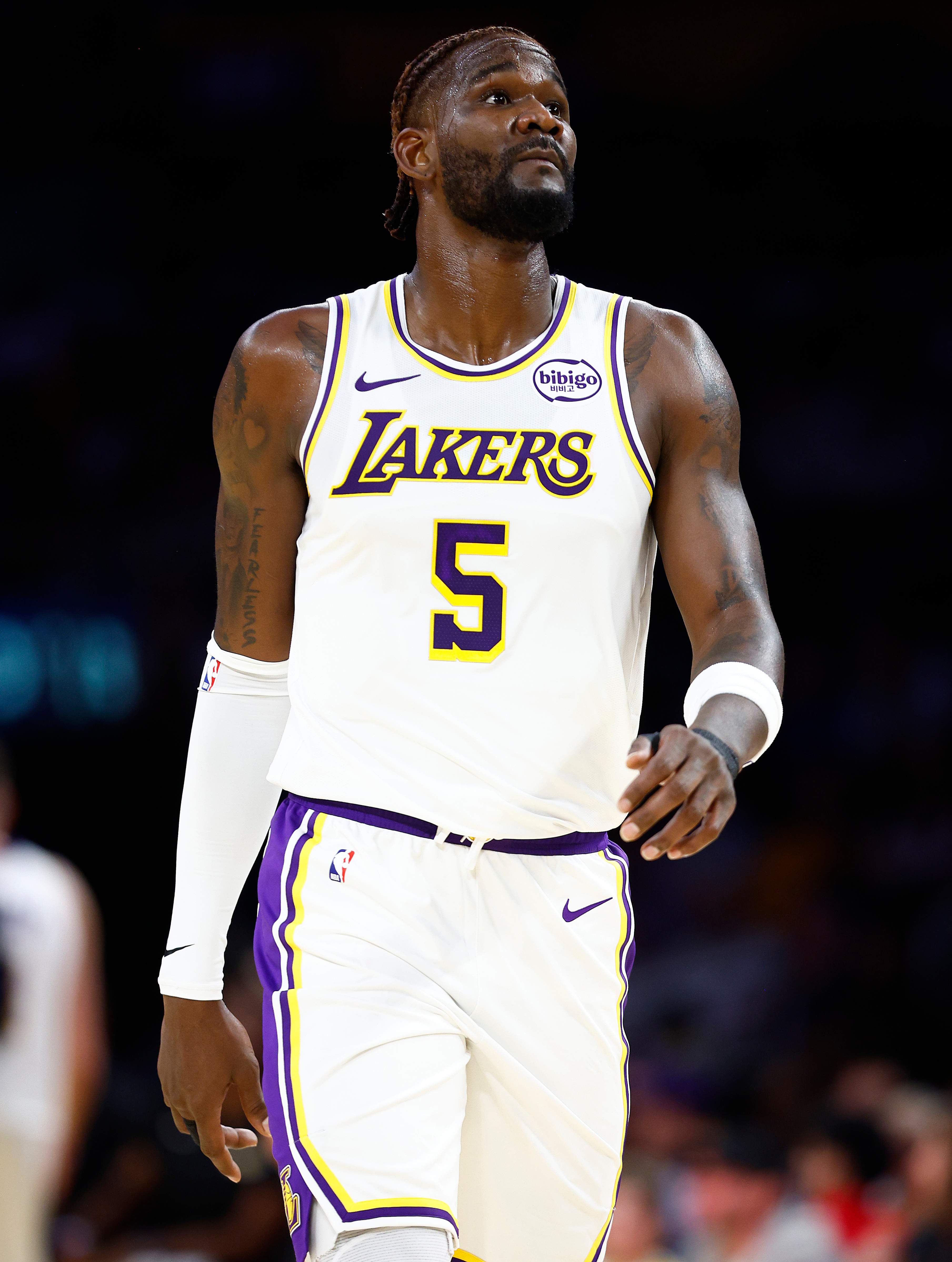 Golden State Warriors v Los Angeles Lakers