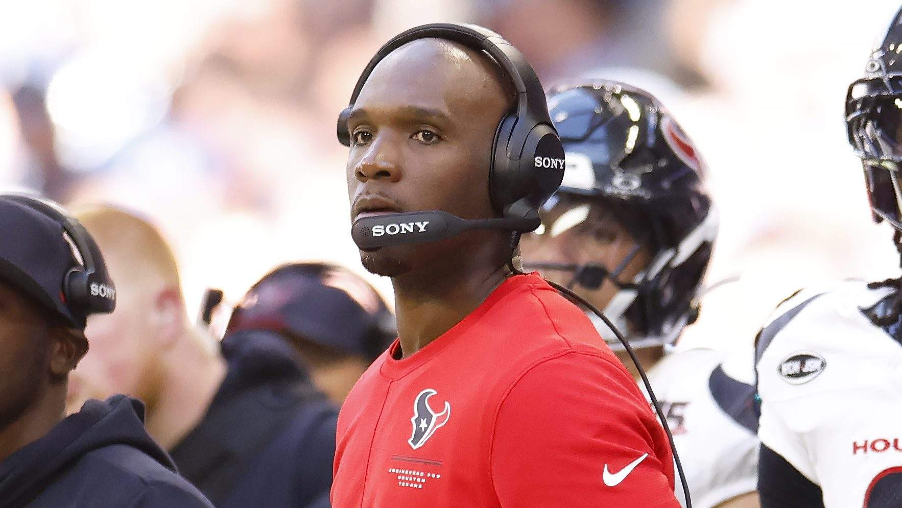 6-Foot-1, 205-Pound Wide Receiver Leaves Texans in Surprise Roster Move
