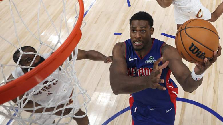 Jalen Duren #0 of the Detroit Pistons goes to the hoop.