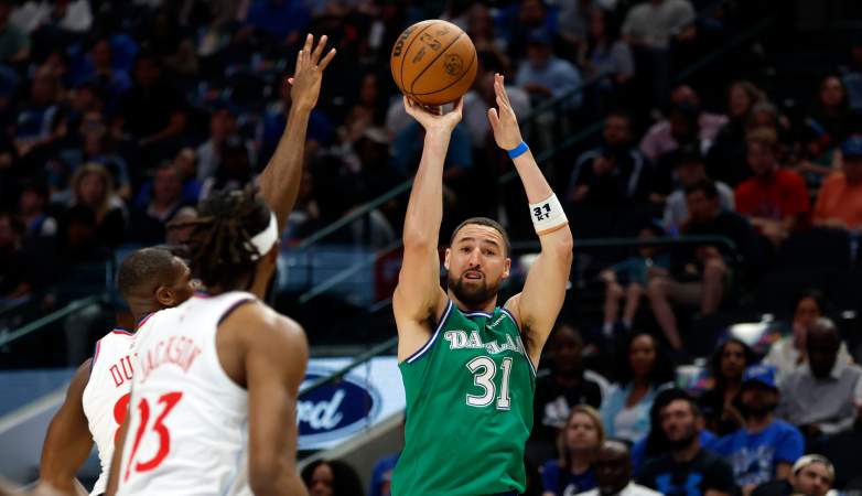 Los Angeles Clippers v Dallas Mavericks