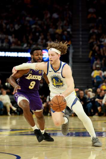 Los Angeles Lakers v Golden State Warriors