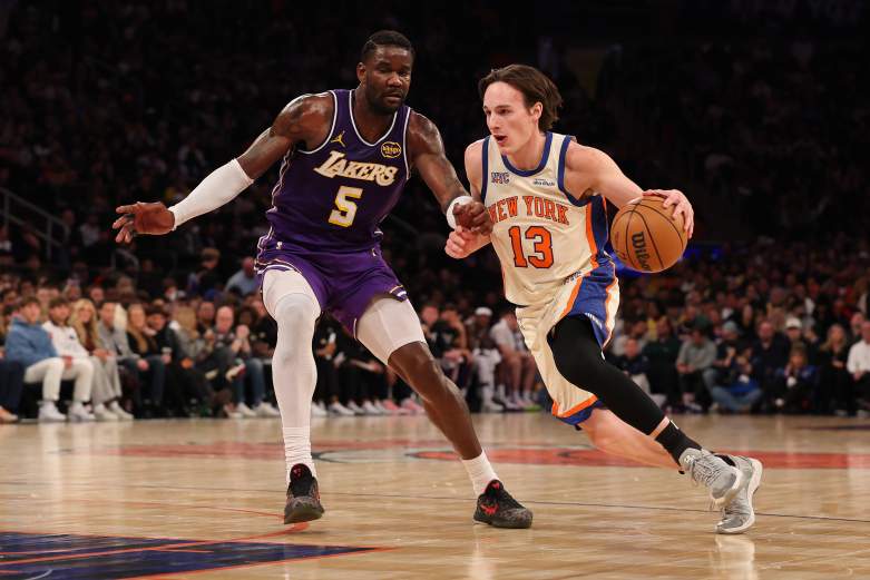 Los Angeles Lakers v New York Knicks