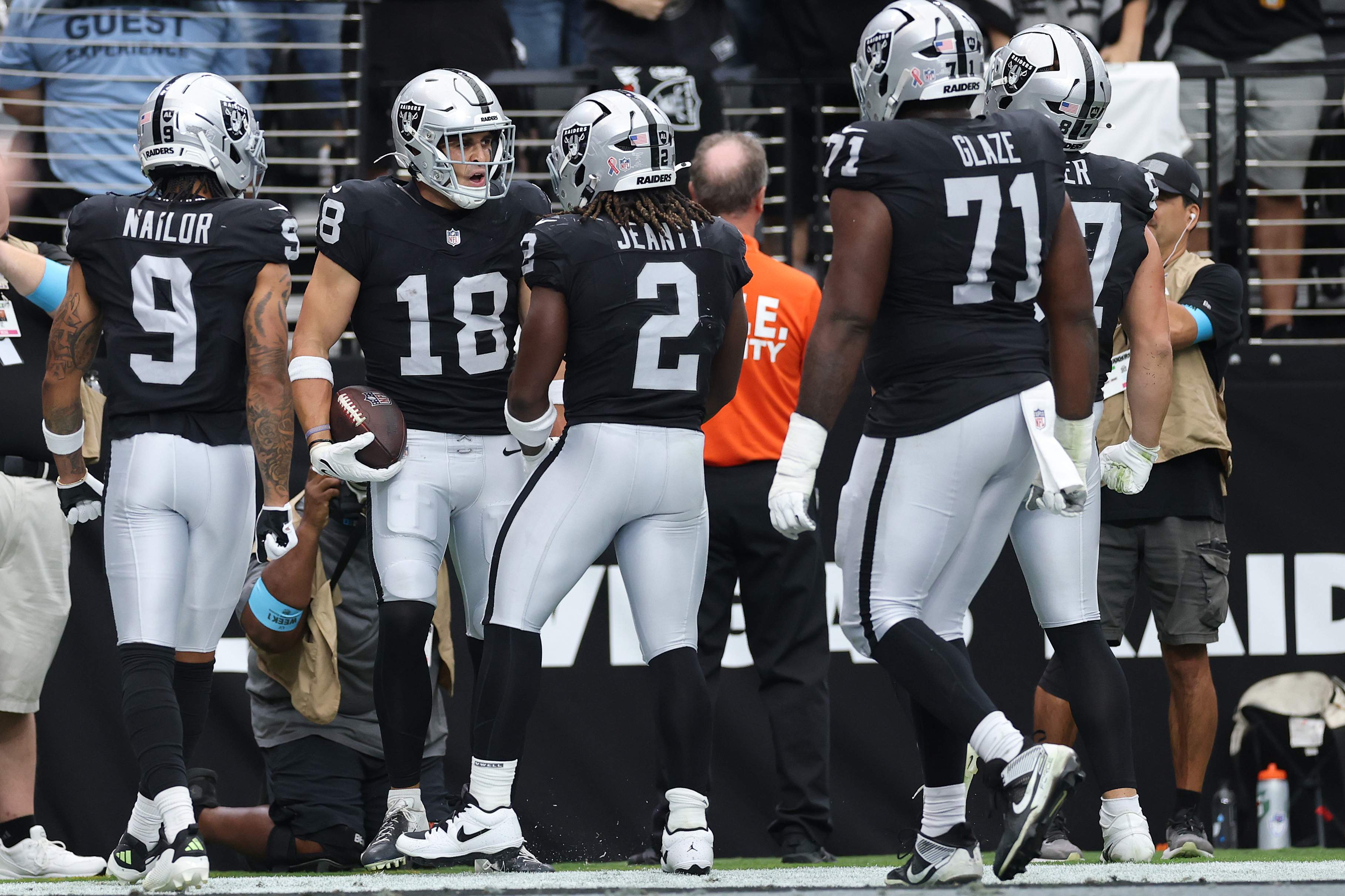 Miami Dolphins v Las Vegas Raiders