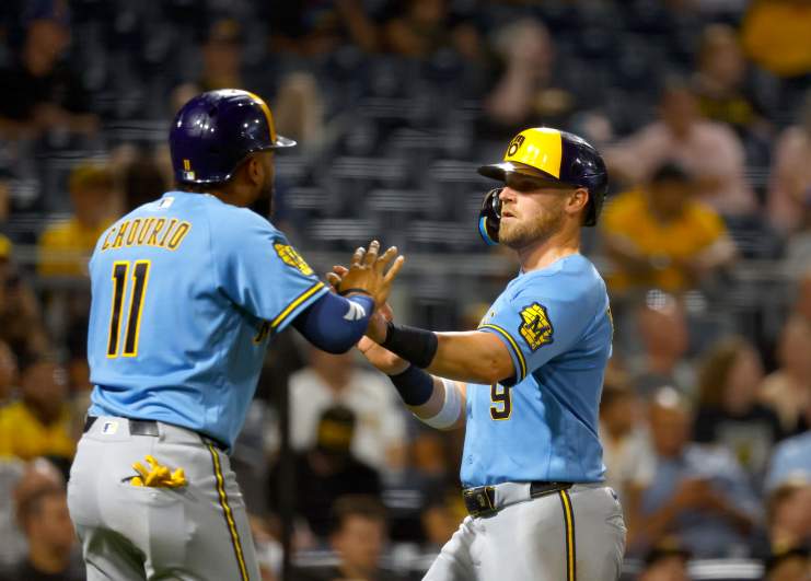 Milwaukee Brewers v Pittsburgh Pirates