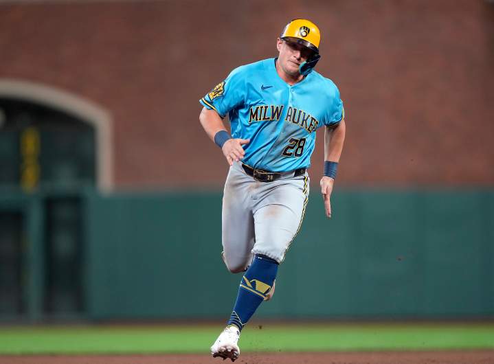 Milwaukee Brewers v San Francisco Giants