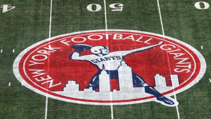 Giants Make Unexpected Decision on 6-Foot-8 Offensive Lineman