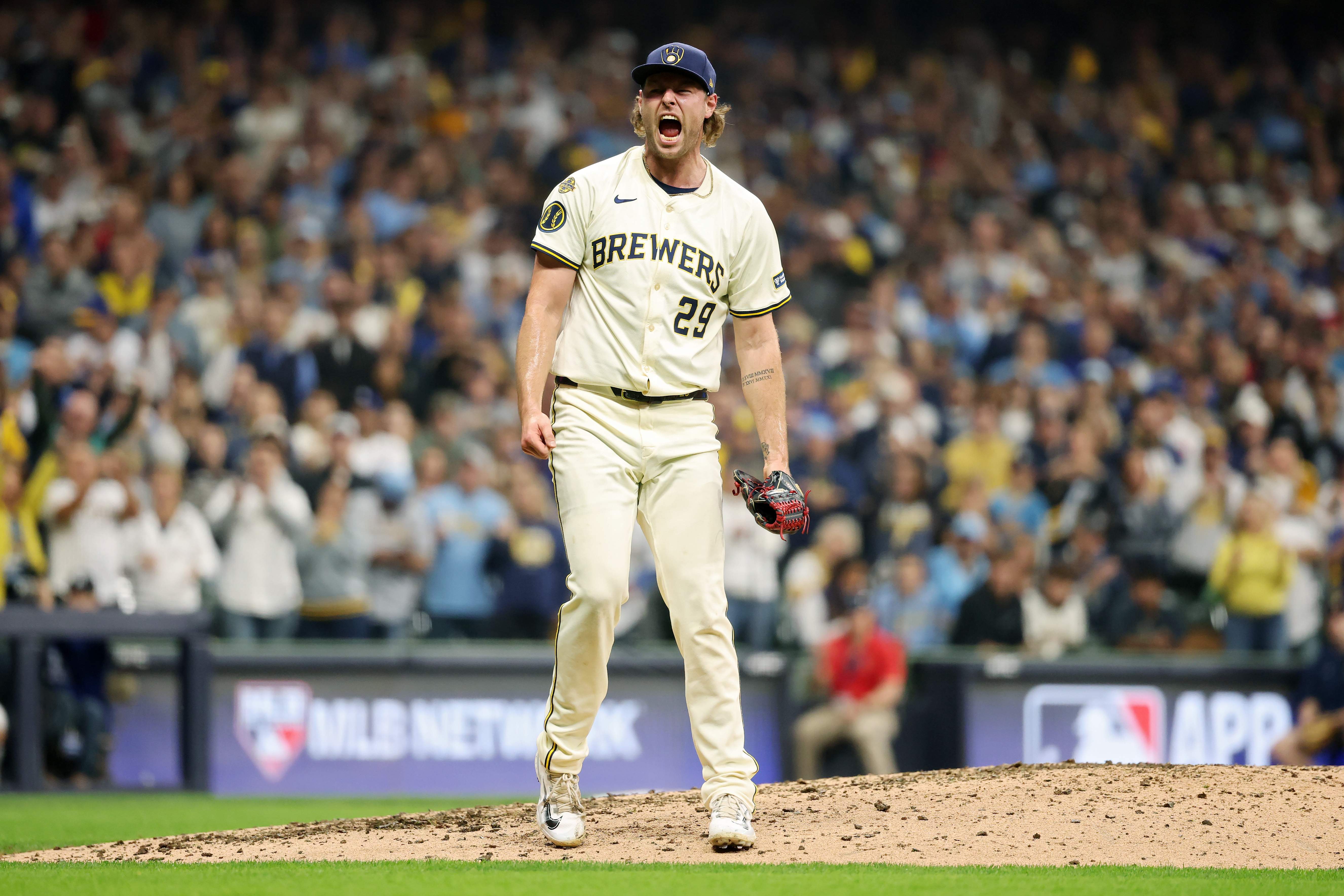 National League Championship Series - Los Angeles Dodgers v Milwaukee Brewers - Game One