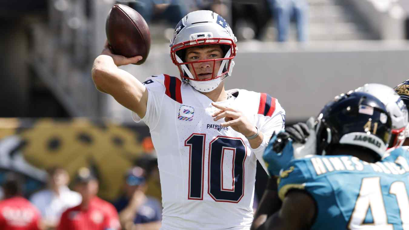 Drake Maye Addresses Shoulder Injury Rumors