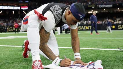 Patriots Legend Sends Warning Over Christian Gonzalez Contract Standoff
