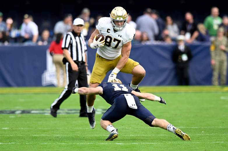 Notre Dame v Navy