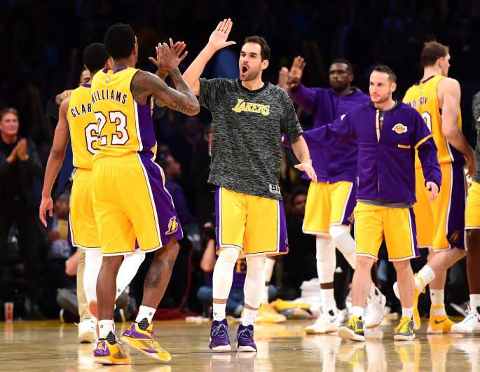 Oklahoma City Thunder v Los Angeles Lakers