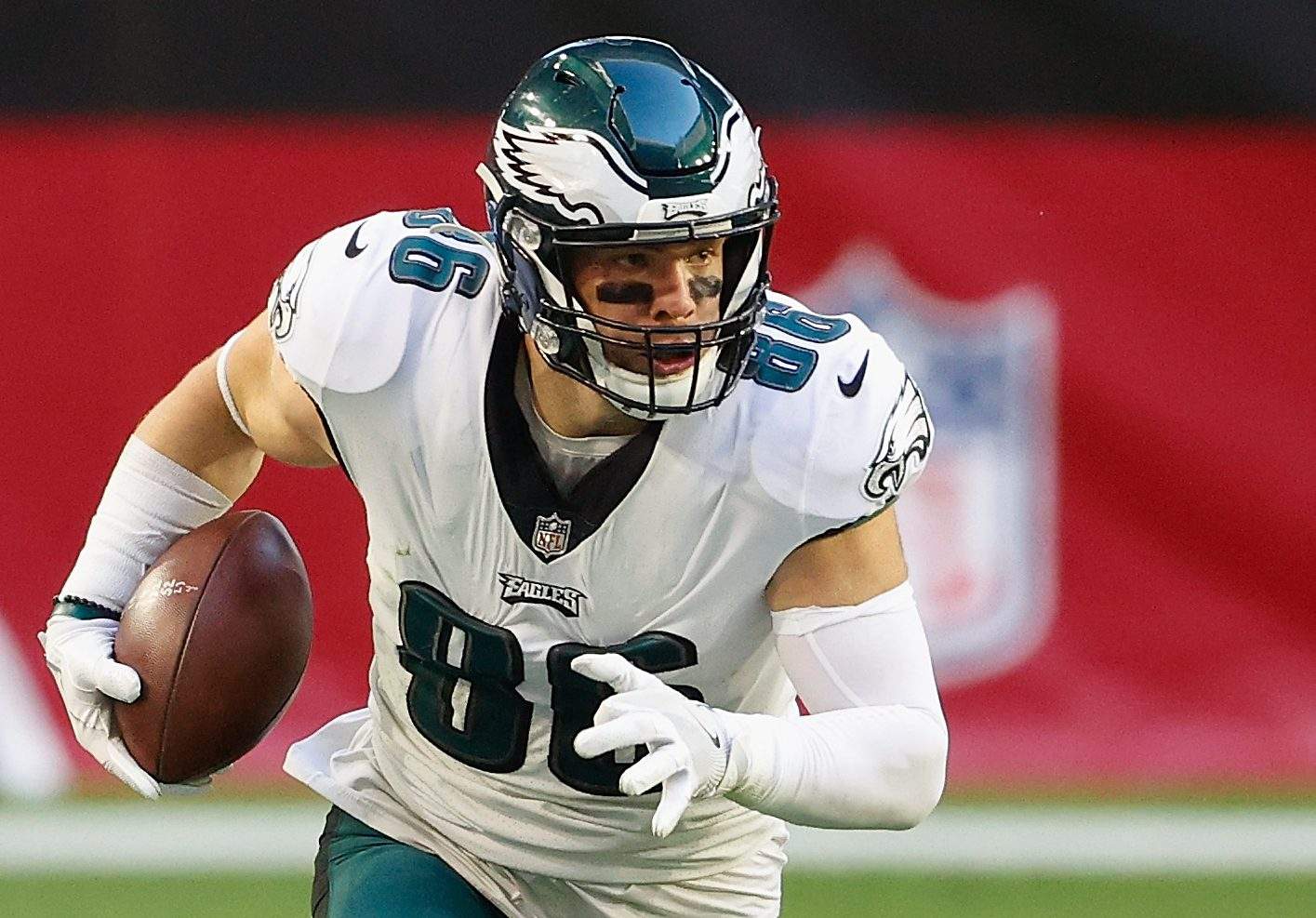 Eagles’ Zach Ertz Reunion Rumors Reignited After Latest Roster Move