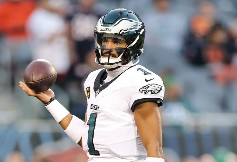 Philadelphia Eagles v Chicago Bears