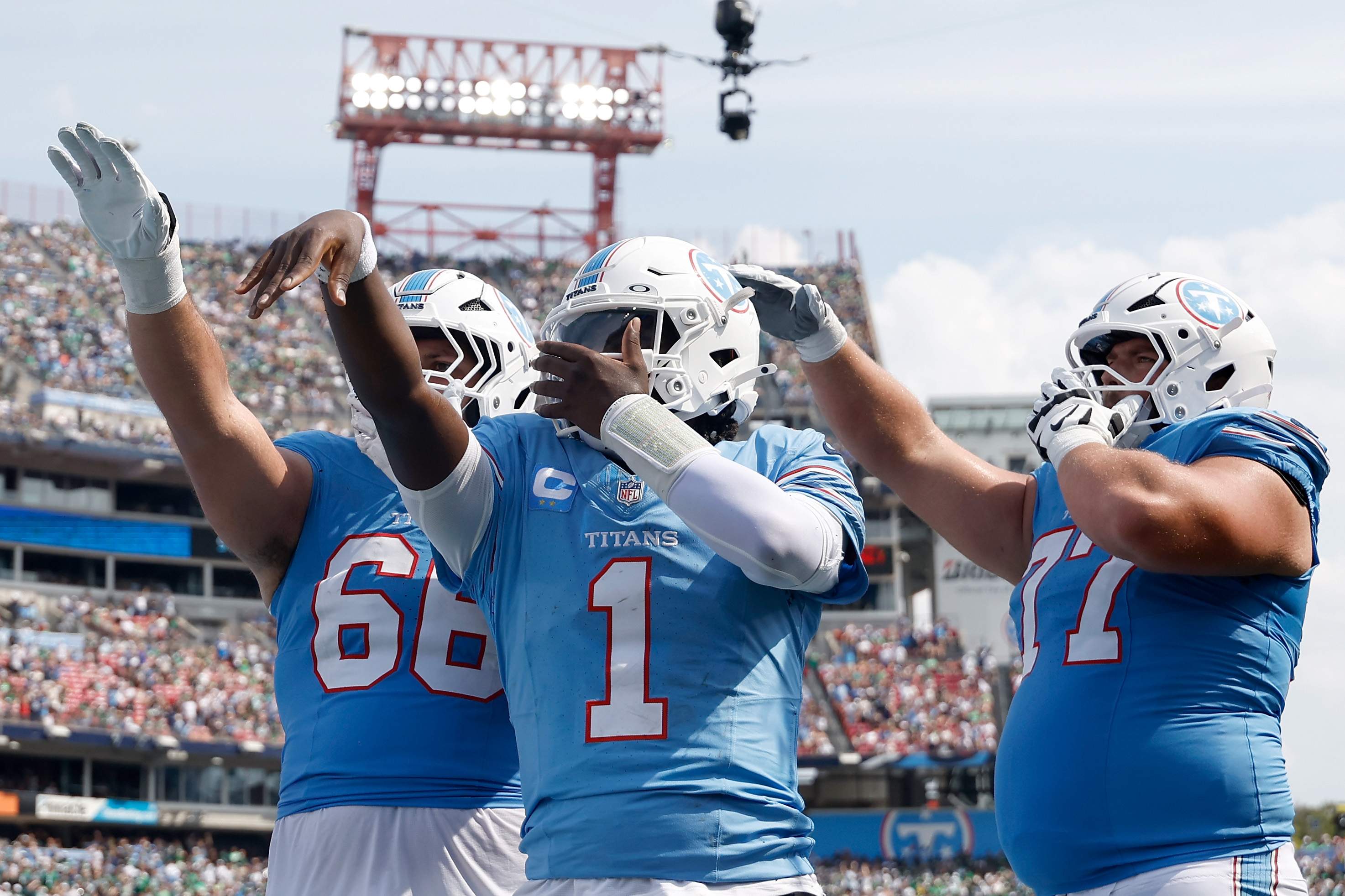 Philadelphia Eagles v Tennessee Titans