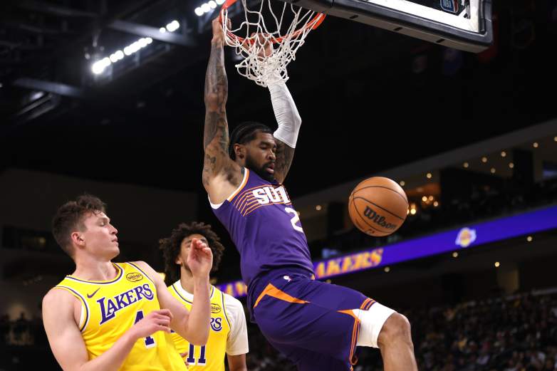Phoenix Suns v Los Angeles Lakers