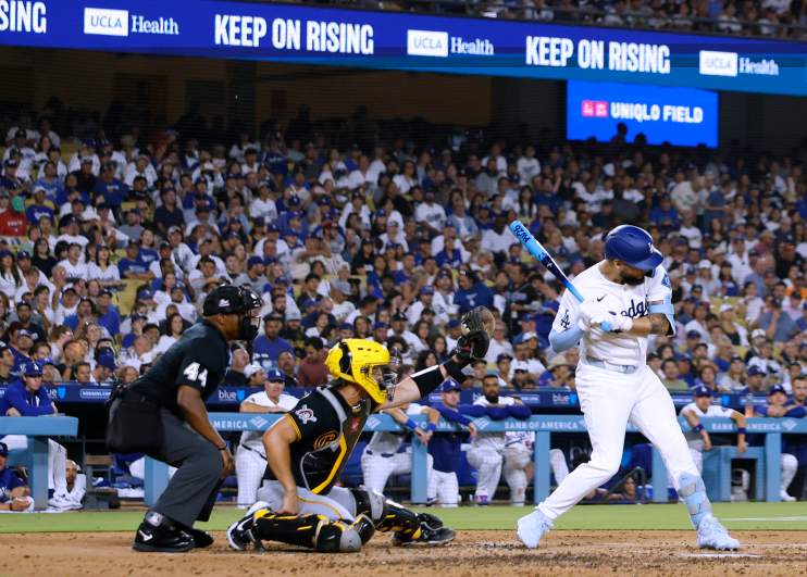 Pittsburgh Pirates v Los Angeles Dodgers