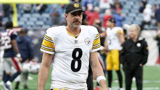 Steelers’ Aaron Rodgers Gets Bashed by Former Teammate Over Controversial Comments