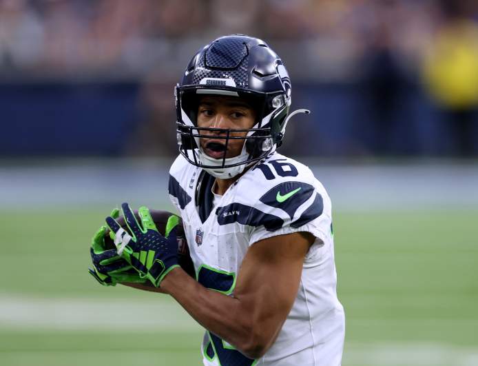 Seattle Seahawks v Los Angeles Rams