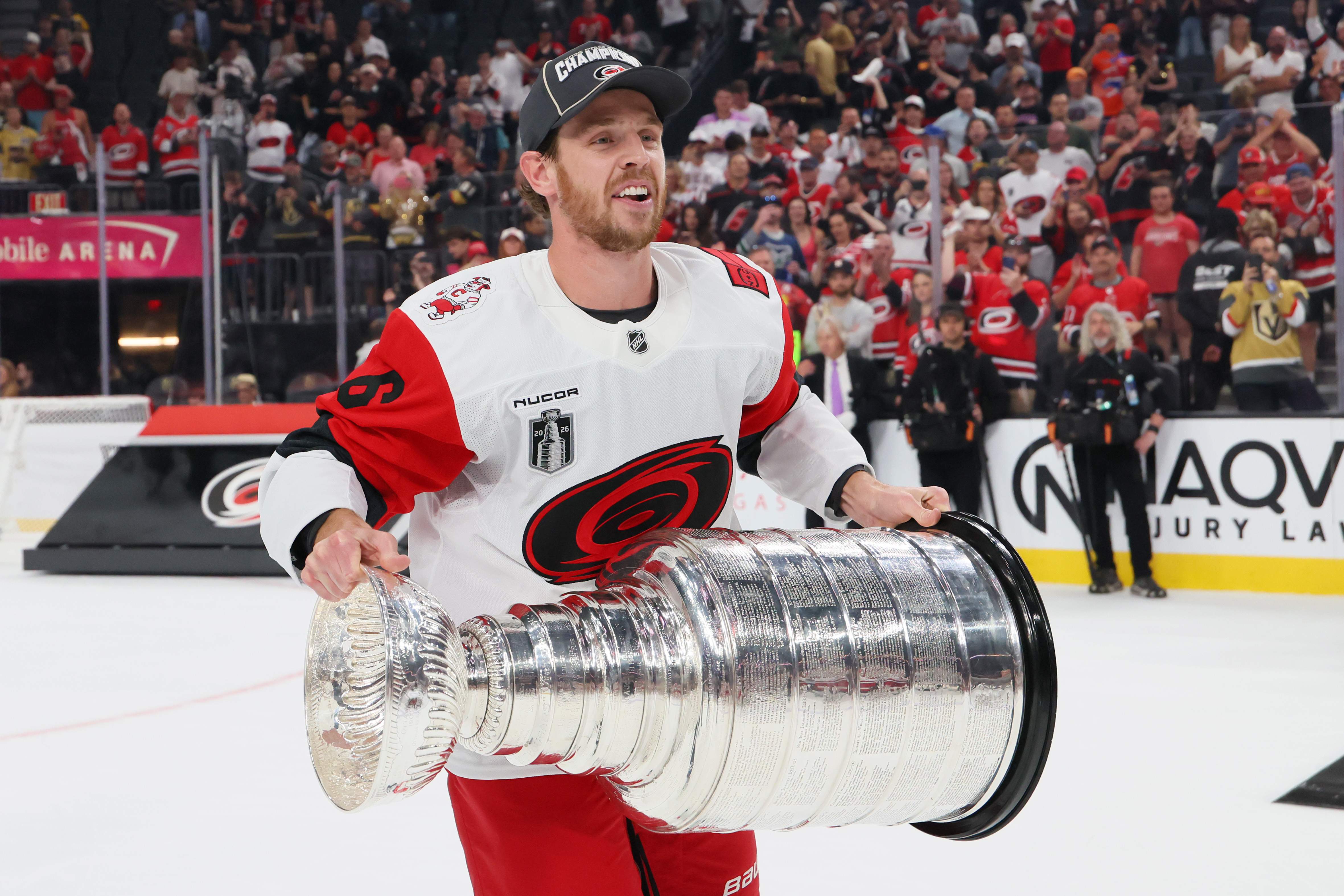 Carolina Hurricanes Bring Back Stanley Cup Champion Defenseman on 1-Year Deal