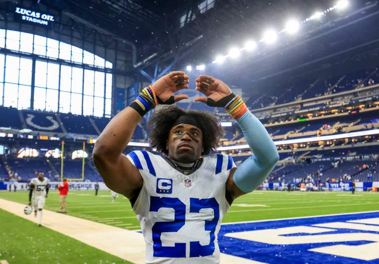 Tennessee Titans v Indianapolis Colts