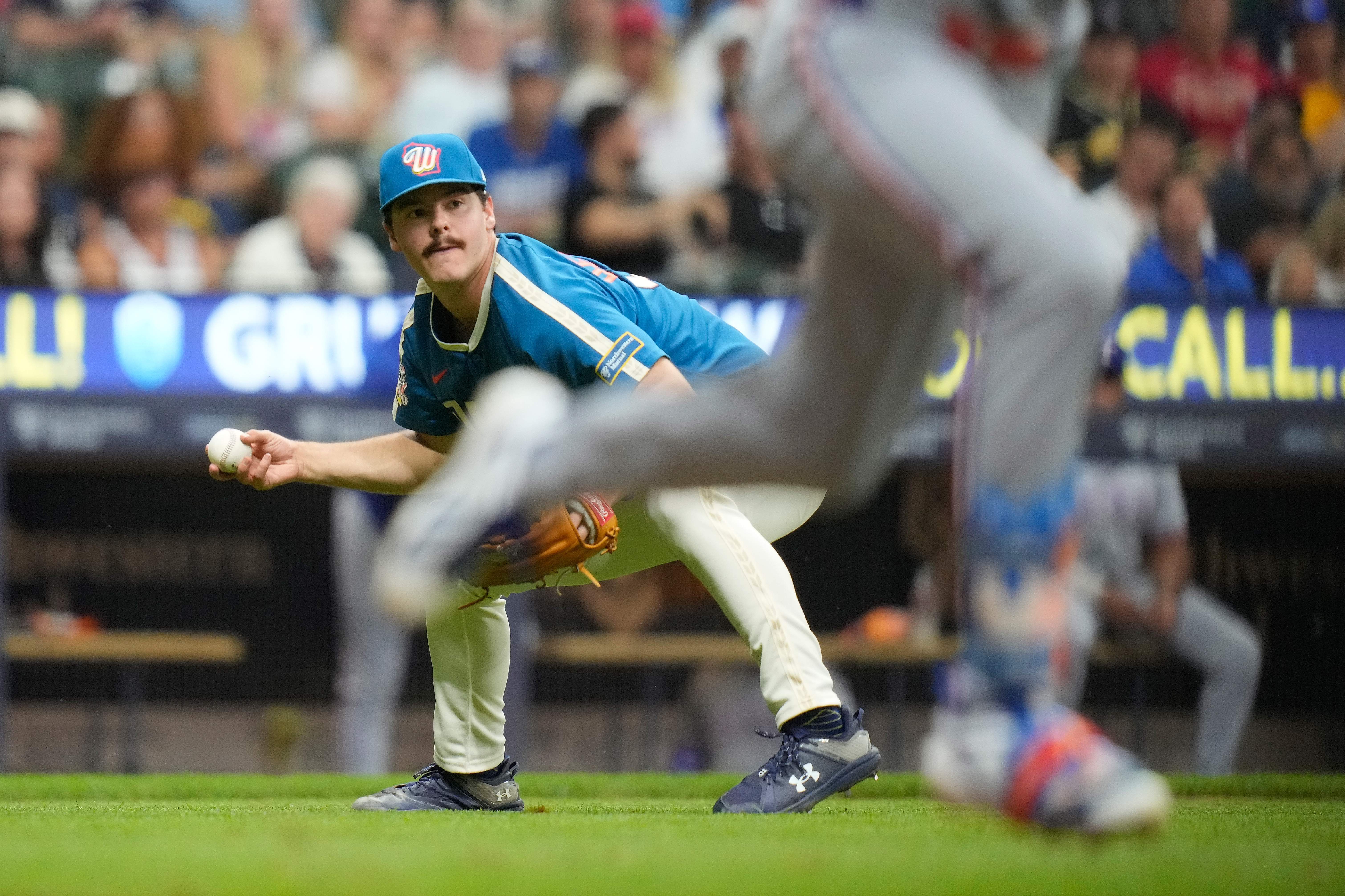 Texas Rangers v Milwaukee Brewers