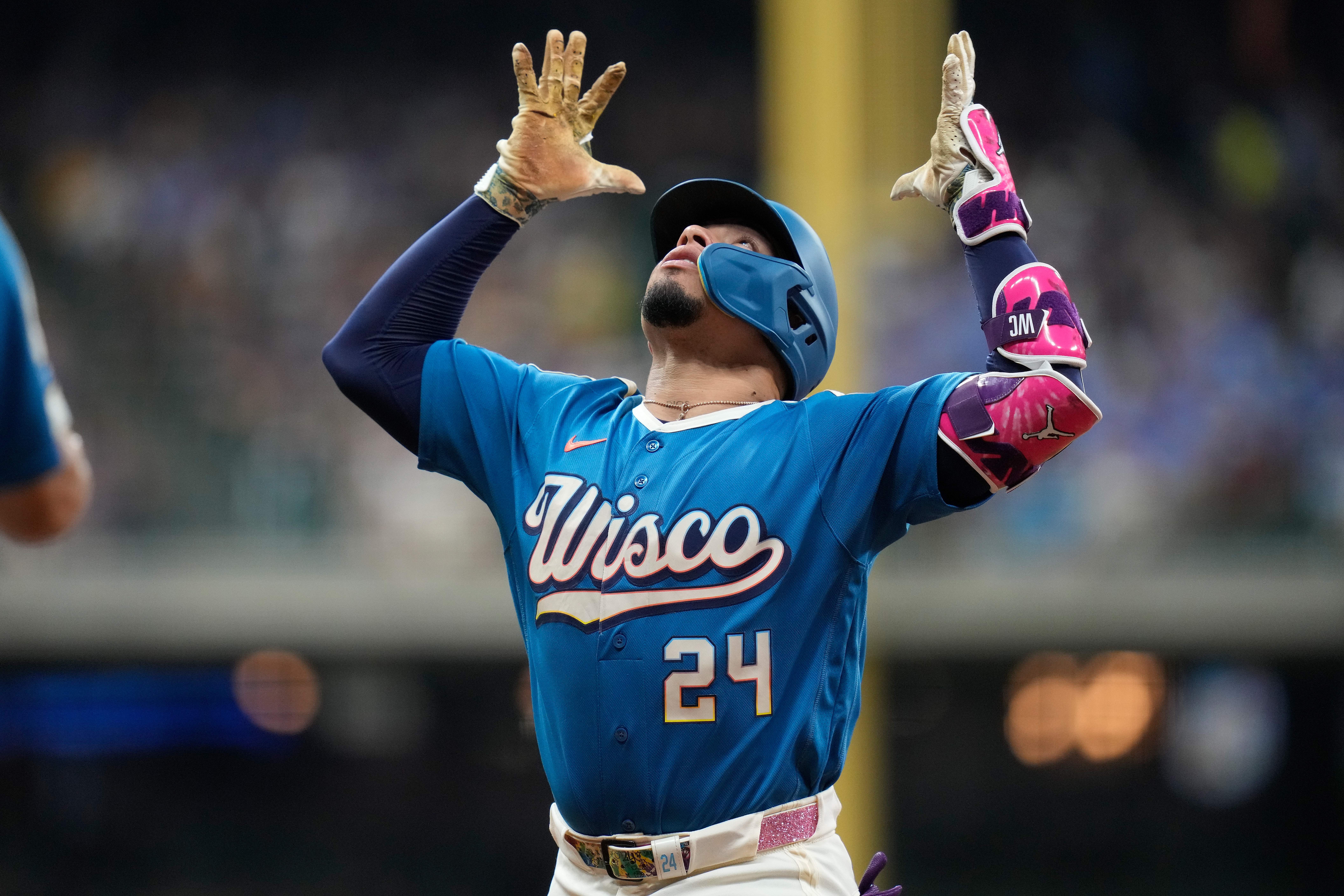 Texas Rangers v Milwaukee Brewers
