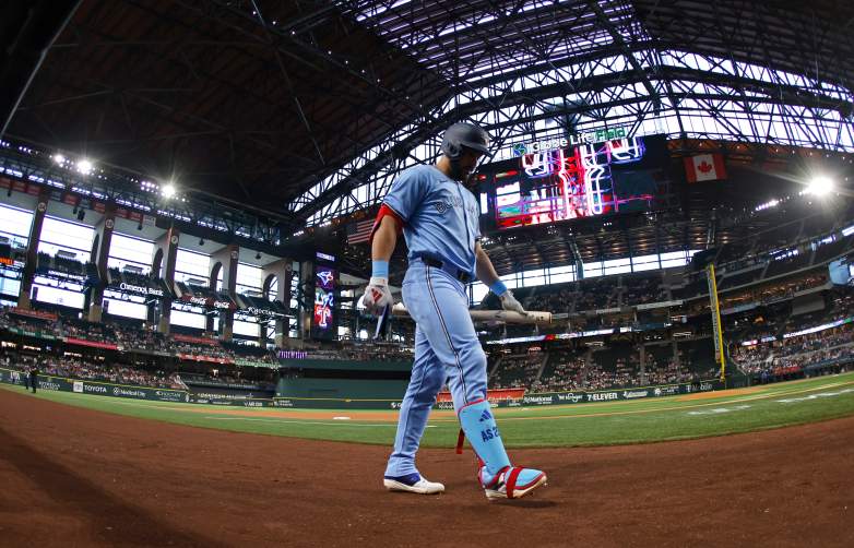 Toronto Blue Jays v Texas Rangers