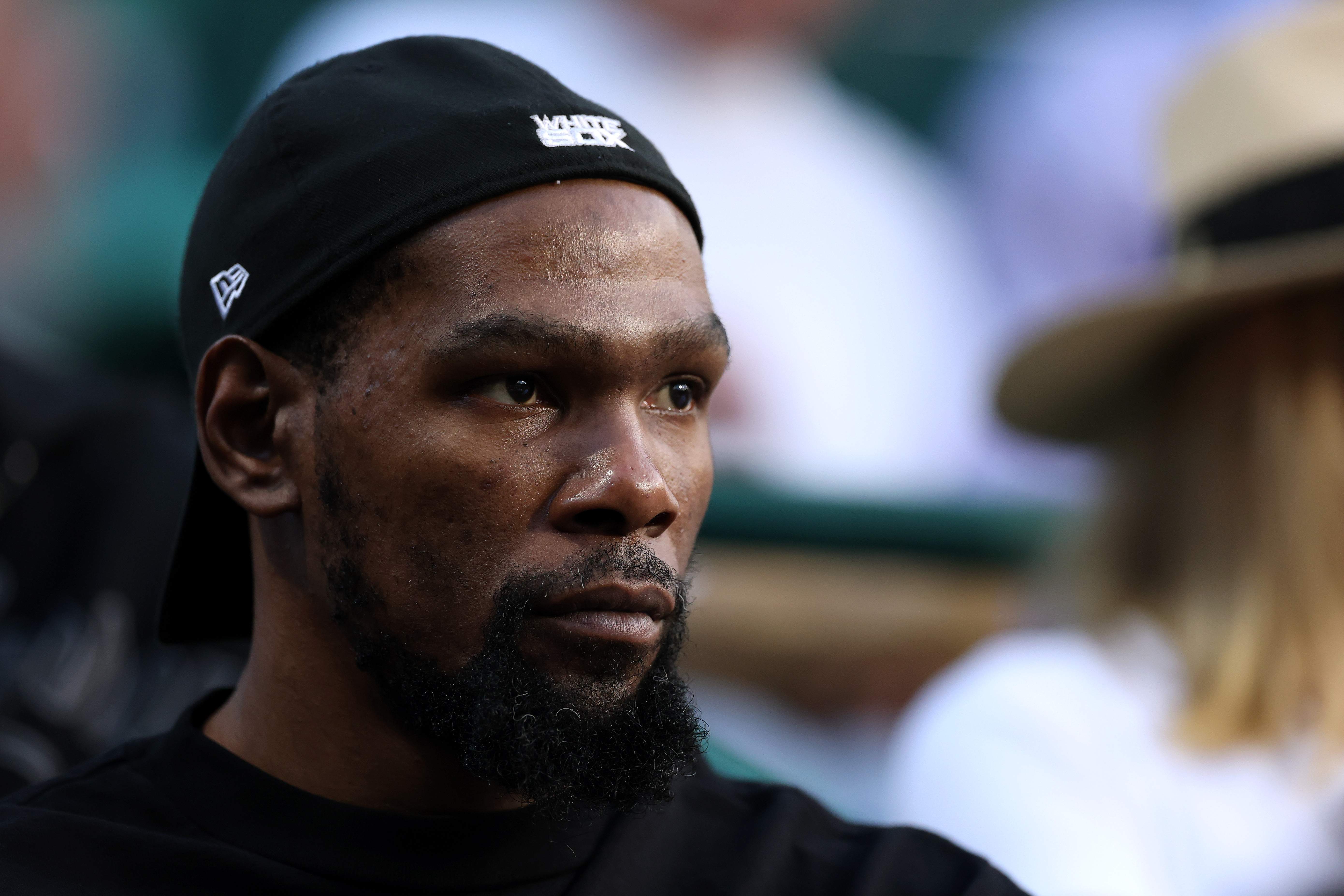Kevin Durant’s 2-Word Message Headlines Rare New Topps Rockets Card