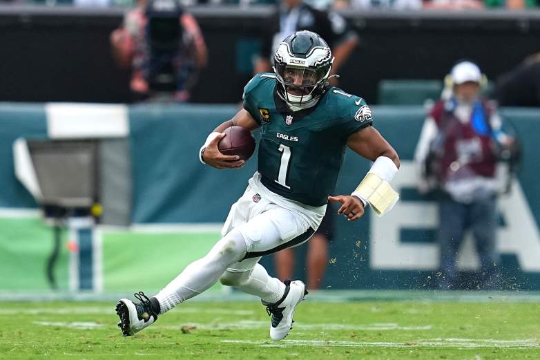 Washington Commanders v Philadelphia Eagles