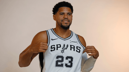 San Antonio Spurs Coach Mitch Johnson Gives Latest Tobias Harris Injury Update