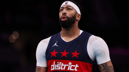 Anthony Davis Passes Former Lakers Teammate on NBA All-Time Scoring List