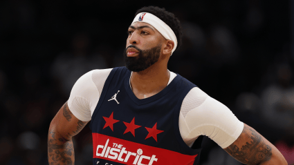 Is Anthony Davis Injured? Wizards Star Reveals Reason Behind Hand Scare