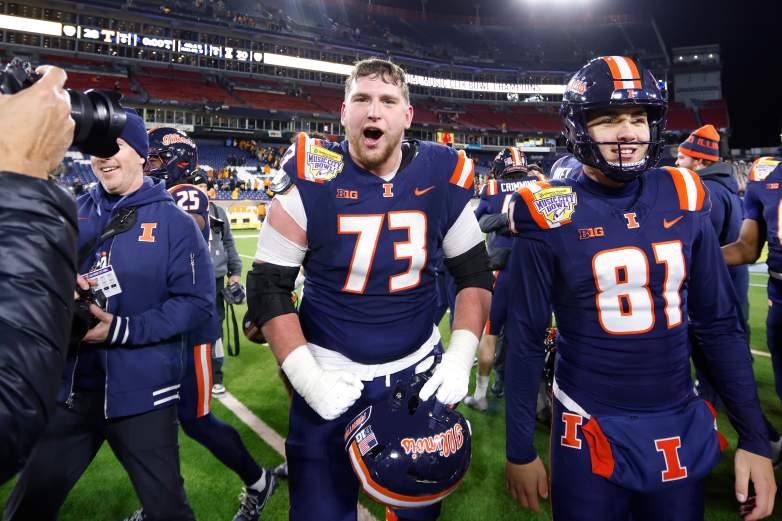 2025 Liberty Mutual Music City Bowl - Tennessee v Illinois